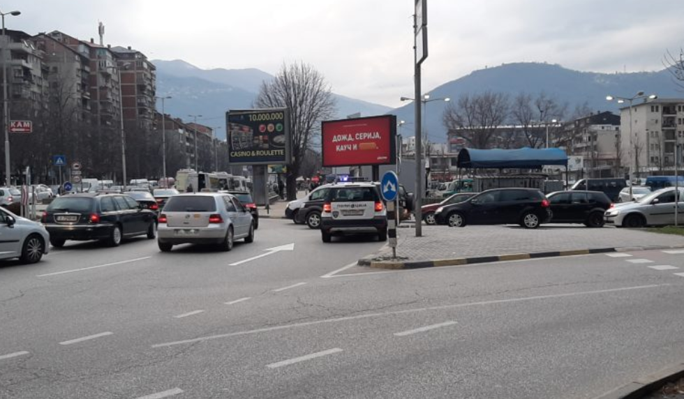 Policia me aksione në Tetovë, sanksionon 24 shoferë për mos respektim të detyrimeve ndaj këmbësorëve