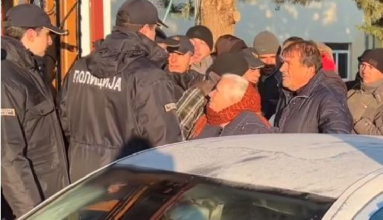 Vazhdojnë protestat në Çashkë nga banorët maqedonas kundër shqiptarëve