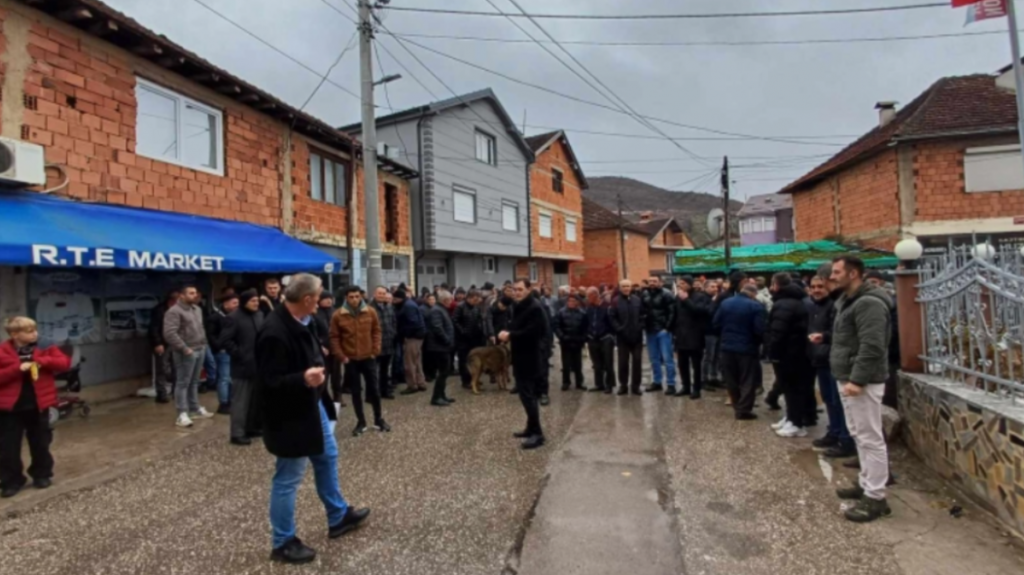 Banorët e Banjicës protestojnë kundër shpronësimit për nevojat e Korridorit 8