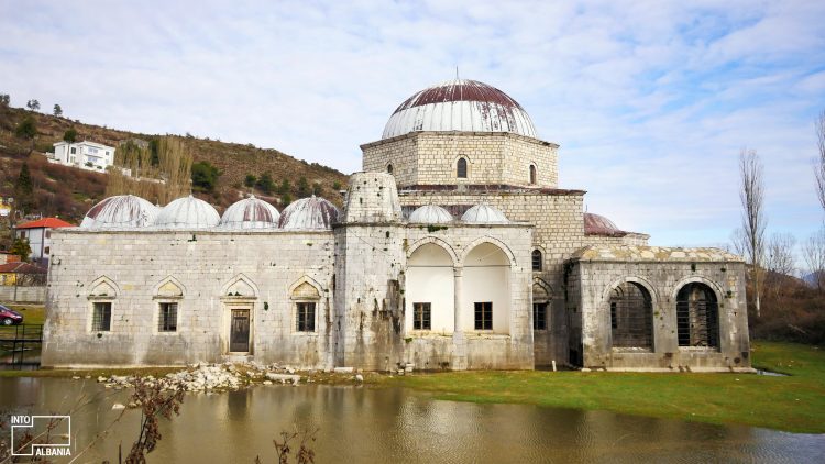 Një ndër 50 monumentet më të bukura të botës, Xhamia e Plumbit do të rihapet për besimtarët!