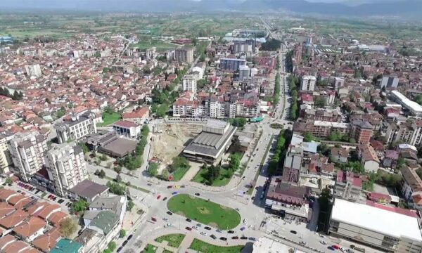 Ajri i ndotur në Tetovë, apelohet për kujdes: Mbani maska dhe mos dilni pa nevojë