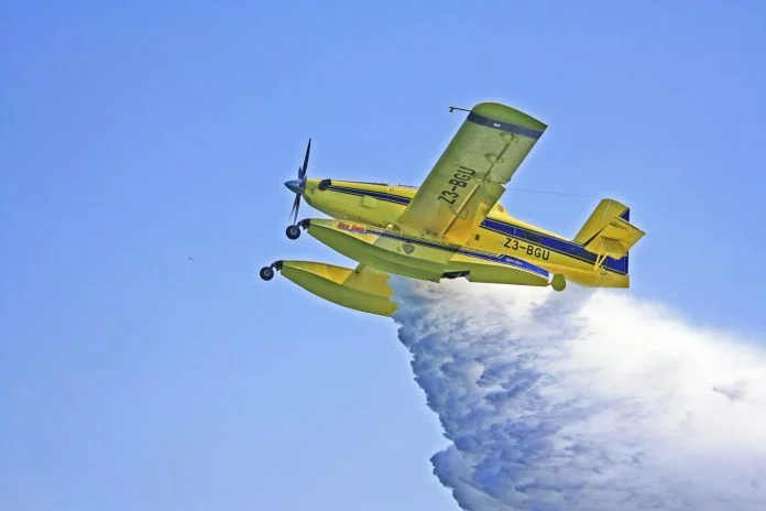 RMV: Tre avionë për shuarjen e zjarreve por vetëm një pilot aktiv në të gjithë territorin